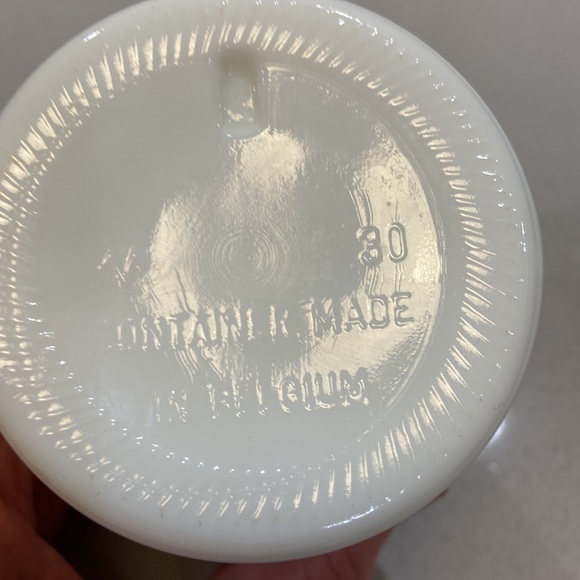 Vintage Milk Glass Apothecary Jar with bubble lid. Made in Belgium. - Picture 4 of 12